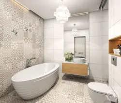 Ашық түсті дәретхана плиткалары бар ванна бөлмесінің дизайны