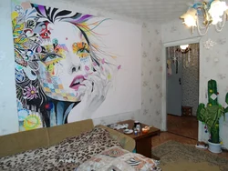 Wall paintings in apartments only photos