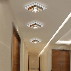 Lampalar ilə koridor dizayn foto asma tavan