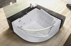 Угловая ванна с гидромассажем фото