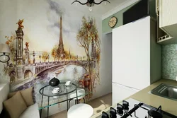 Дизайн кухни с панно на стене