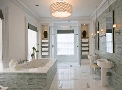 Bathroom design with high ceilings