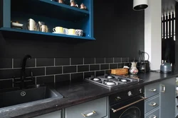Кухни С Черной Плиткой На Стене Фото