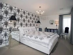 White wallpaper in the bedroom photo
