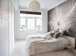 White wallpaper in the bedroom photo