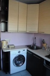 Кухня с газовой колонкой и стиральной машиной фото