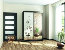 Кіреберісте екі есікті айна дизайнымен жылжымалы шкаф