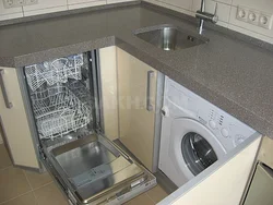 Дызайн кухні з посудамыйнай і пральнай машынамі