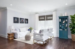 Combination of floor and furniture colors in the living room interior