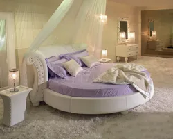 Красивые кровати в интерьере спальни