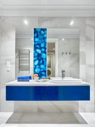 Дизайн ванной голубой мрамор