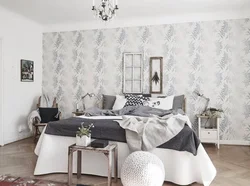 How to combine gray wallpaper in the living room interior photo