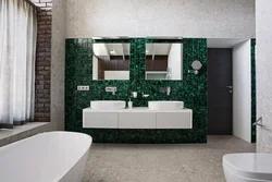 Изумруд түсті дизайндағы ванна бөлмесі