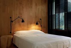 Один Светильник Над Кроватью В Спальне Фото