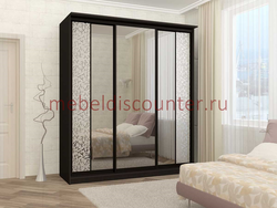 Photo of bedroom wardrobes with two doors