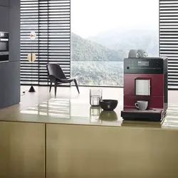 Кофемашина в интерьере кухни