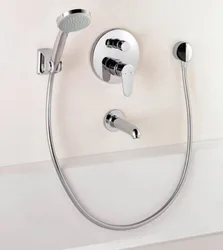 Встроенный смеситель для ванны в интерьере