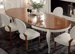 Qonaq otağı fotoşəkili üçün yuvarlaq sürüşmə masaları