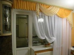 Tulle design for kitchen with door