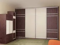 Встроенный шкаф купе в гостиную во всю стену фото