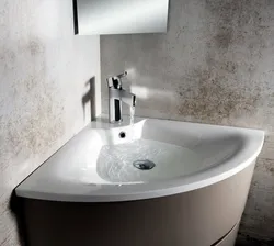 Künc vanna otağı lavabo fotoşəkili