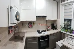 Кухня в хрущевке дизайн с холодильником и посудомоечной