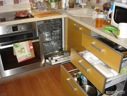Как разместить посудомоечную машину на маленькой кухне фото