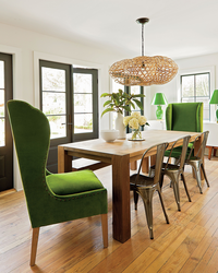 Color of chairs in the kitchen interior