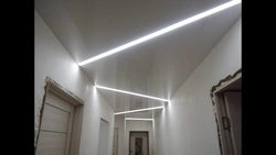 Световые линии на потолке в прихожей фото