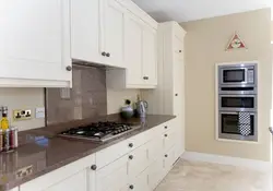 Combination of countertop and apron in the kitchen photo for a white kitchen