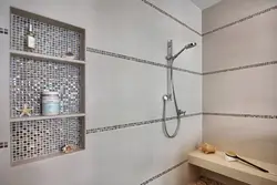 Дызайн паліц у ванным пакоі з пліткі фота