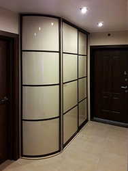 Photos of sliding wardrobes in the hallway in real apartments