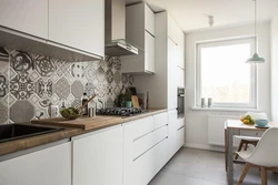 Kitchen Apron Made Of Tiles Modern Design 2023