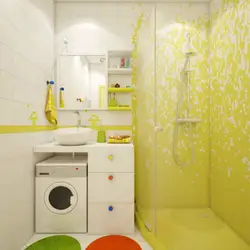 Яркий дизайн маленькой ванны