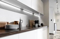 Подсветка для кухни под шкафы светодиодная фото в интерьере кухни