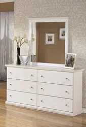 Bedroom Design With Chest Of Drawers And Mirror