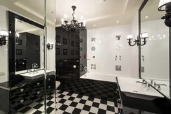 Дизайн ванны с черно белым полом