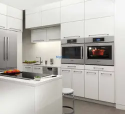 Белая встроенная техника на кухне фото в интерьере