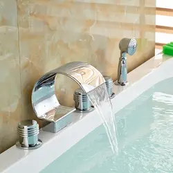 Ваннаға арналған заманауи крандардың фотосуреті