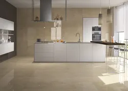 Глянцевая плитка в интерьере кухни