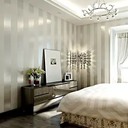 Дызайн спальні з флізялінавымі шпалерамі