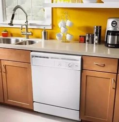 Посудомойка в интерьере кухни