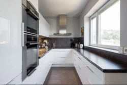 C-shaped kitchen layout photo