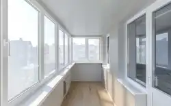 Шкленне балкона ў кватэры фота