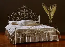 Metal Beds For Bedroom Photo