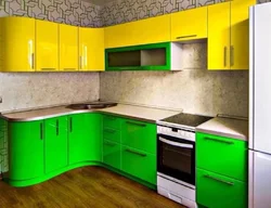 Кутняя кухня салатавага колеру фота