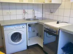 Кухонныя гарнітуры для маленькай кухні з пральнай машынай фота