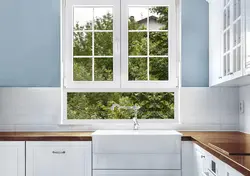 Пластиковые окна в квартире на кухне фото