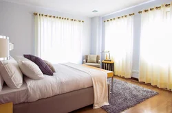 Curtains for a small bedroom in a modern style photo design