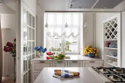 Дизайн кухни с одним окном